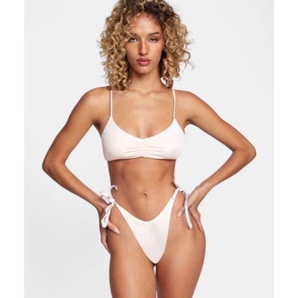RVCA Dreamer skimpy bikini bottoms - Picture 1 of 10
